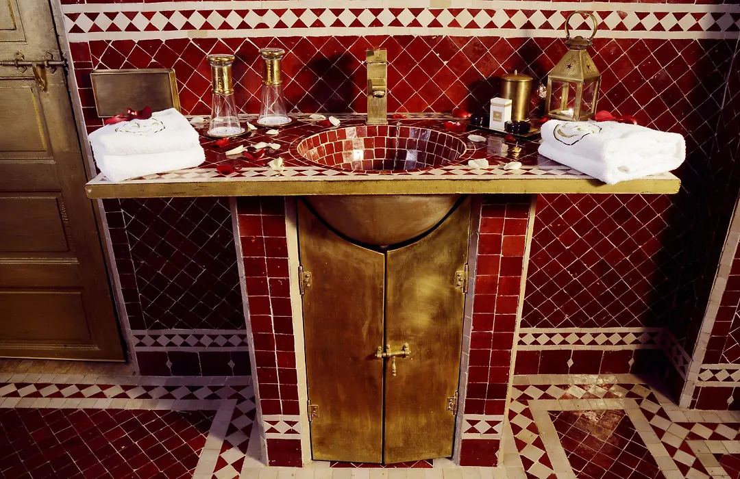 Riad Wow-1